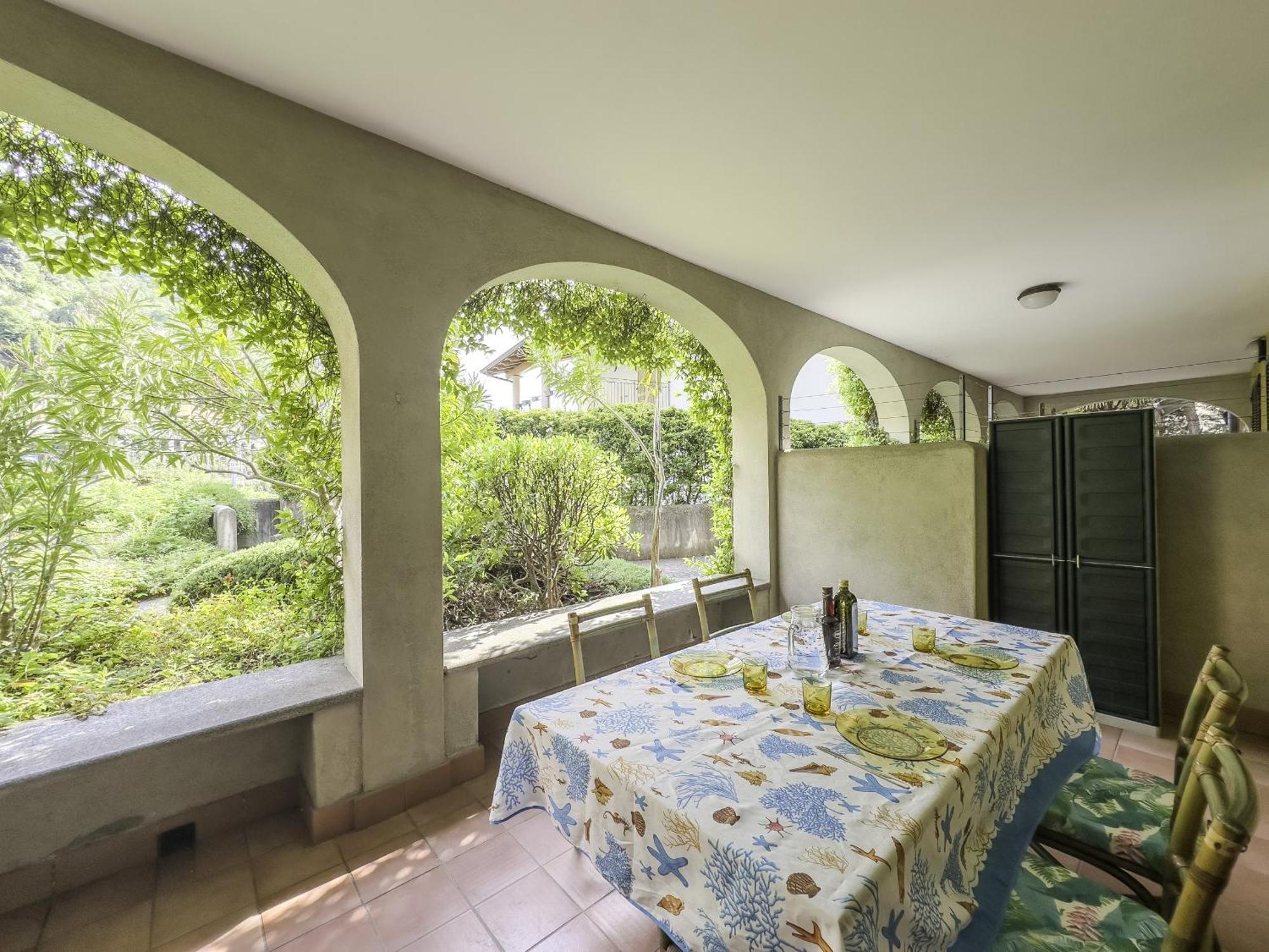 Appartamento Fronte Lago Bellano Exterior foto