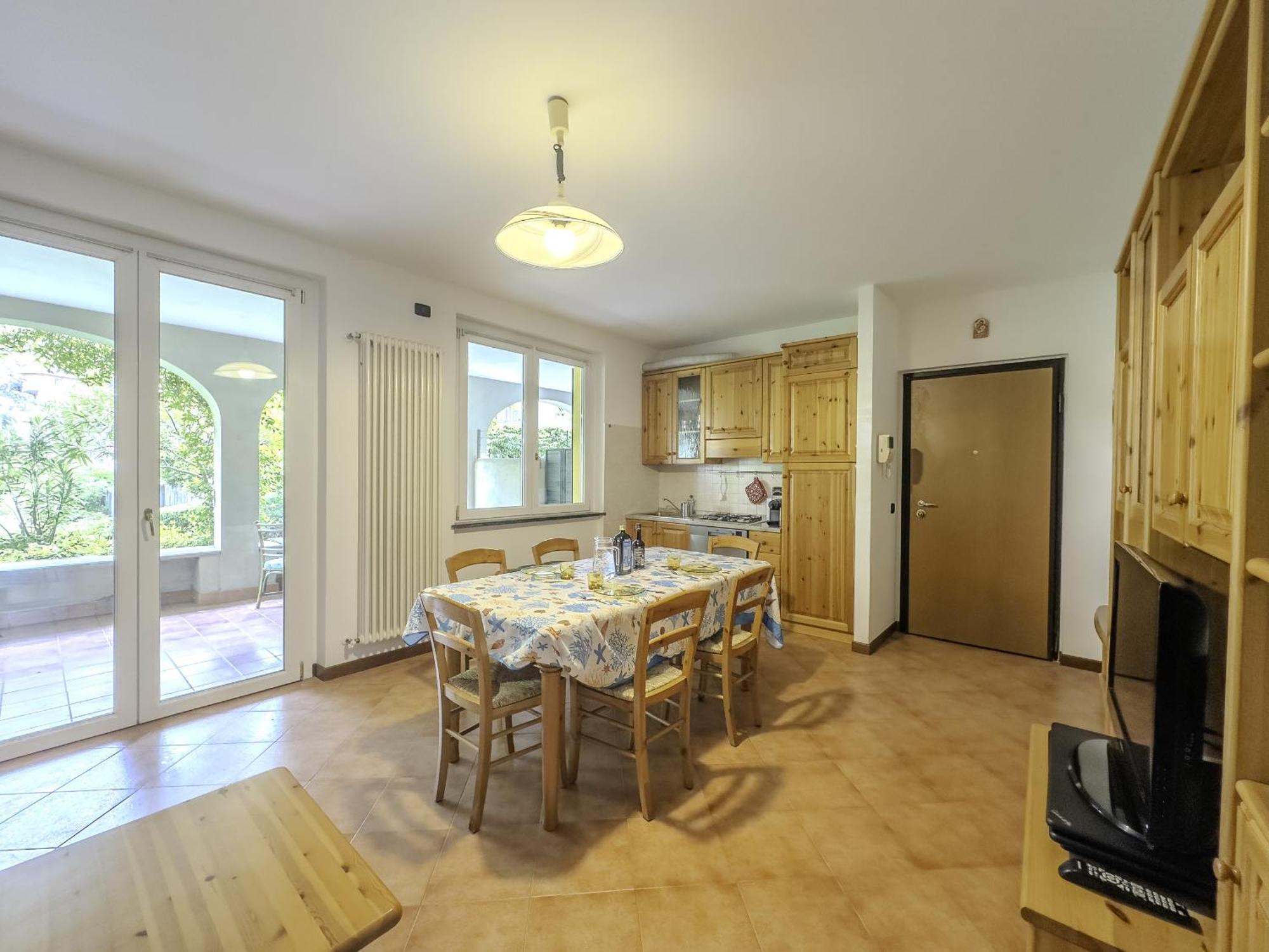 Appartamento Fronte Lago Bellano Exterior foto